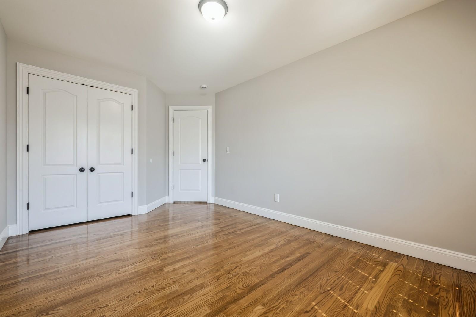 413 Robyn Place, East Meadow, NY 11554