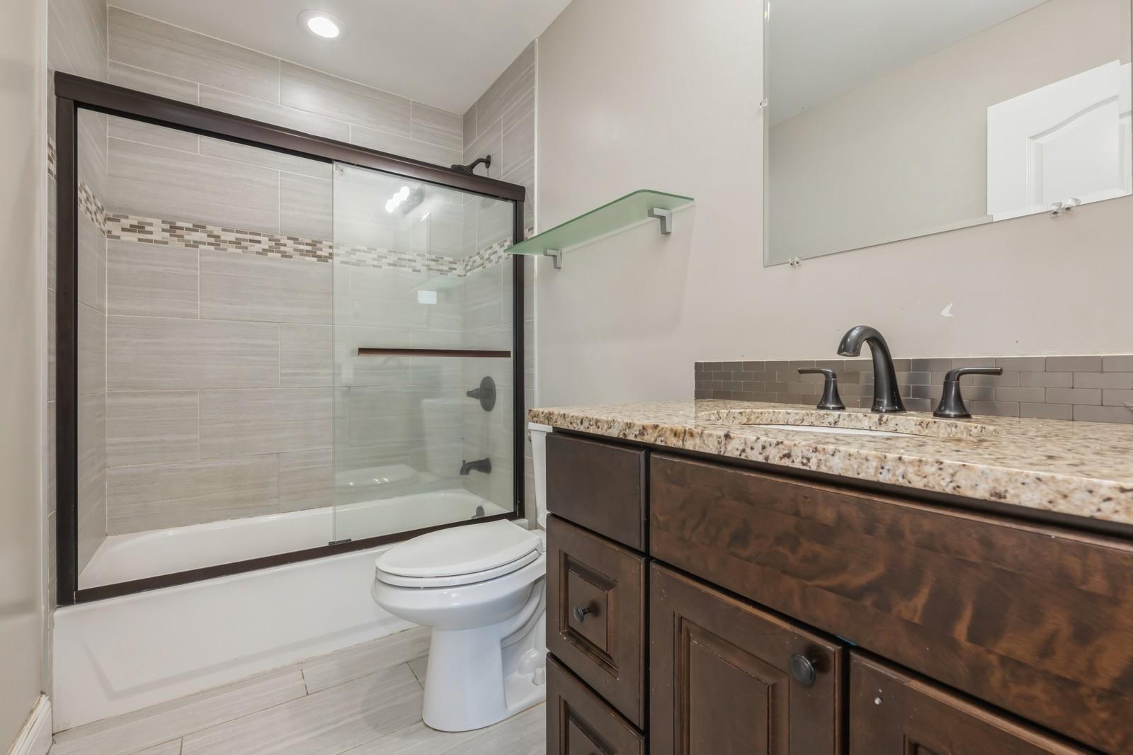 413 Robyn Place, East Meadow, NY 11554