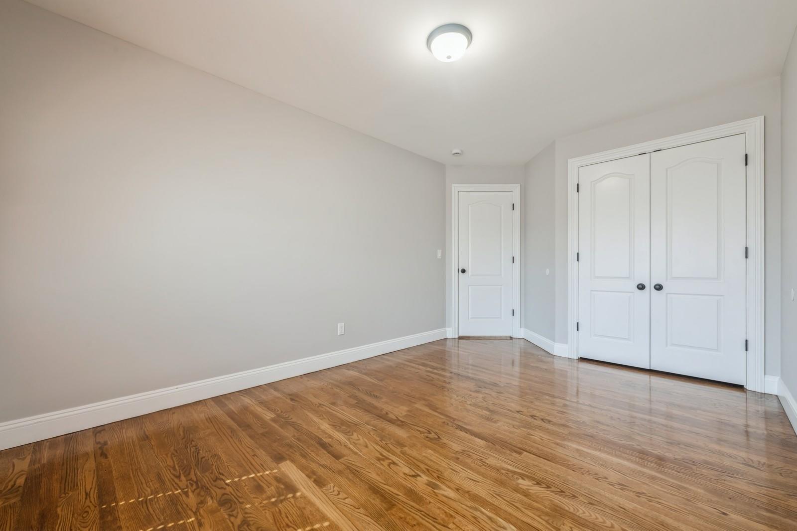 413 Robyn Place, East Meadow, NY 11554