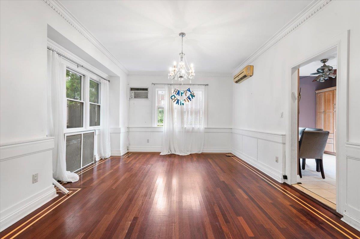 345 Broadway, Lawrence, NY 11559