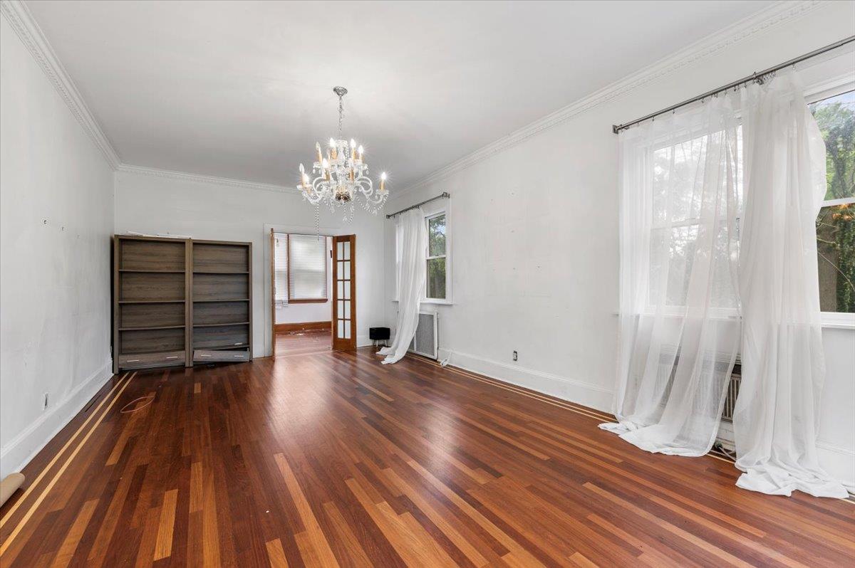 345 Broadway, Lawrence, NY 11559