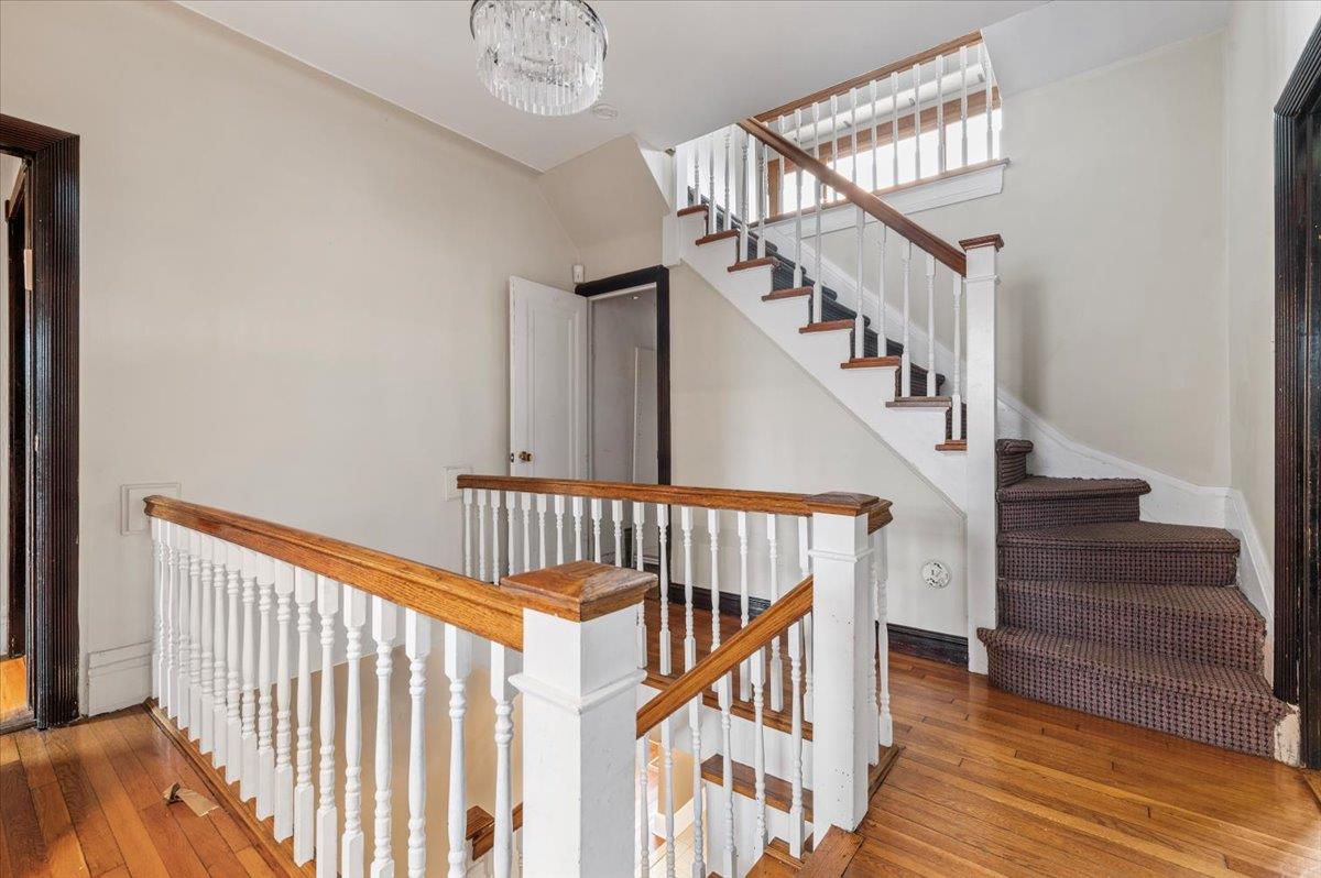 345 Broadway, Lawrence, NY 11559