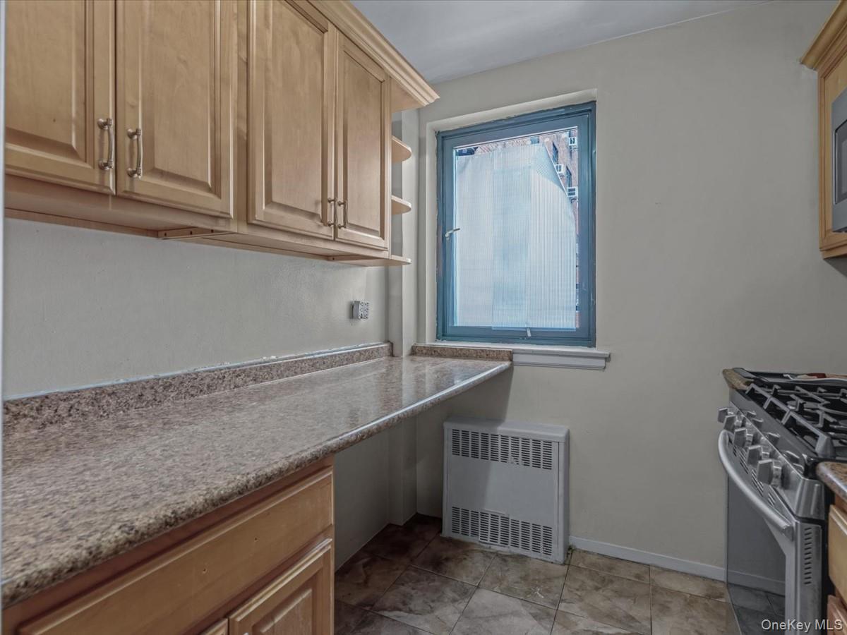 87-50 204 Street # B46, Hollis, NY 11423