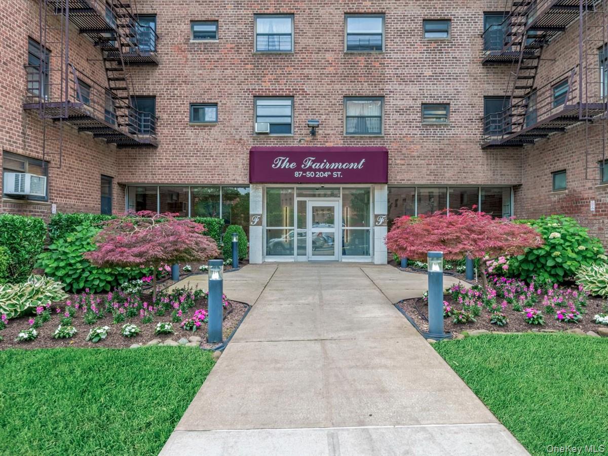 87-50 204 Street # B46, Hollis, NY 11423