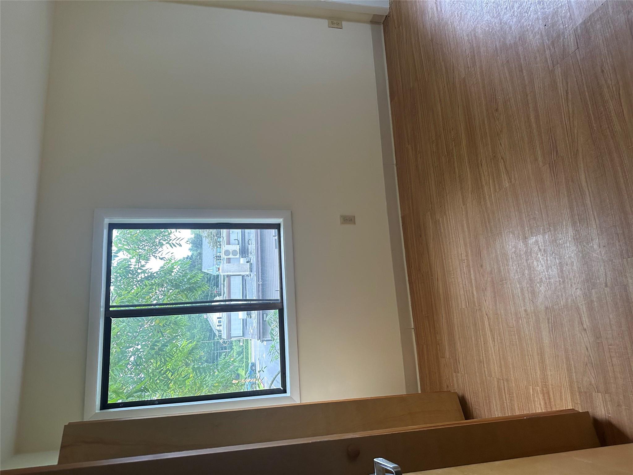 7 Pinewoods Road # Suite 6, Hyde Park, NY 12538