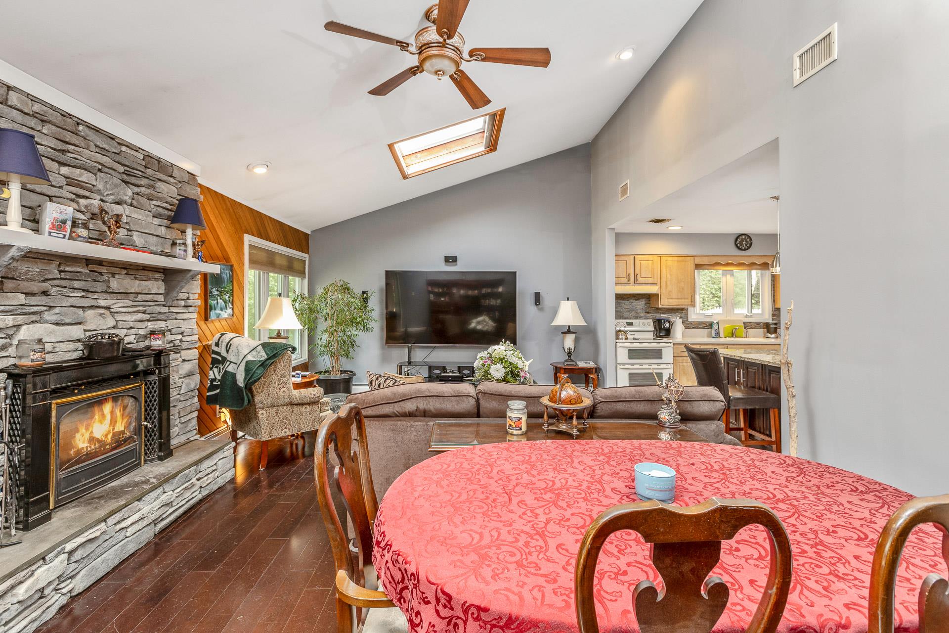 380 Wellwood Drive, Shirley, NY 11967