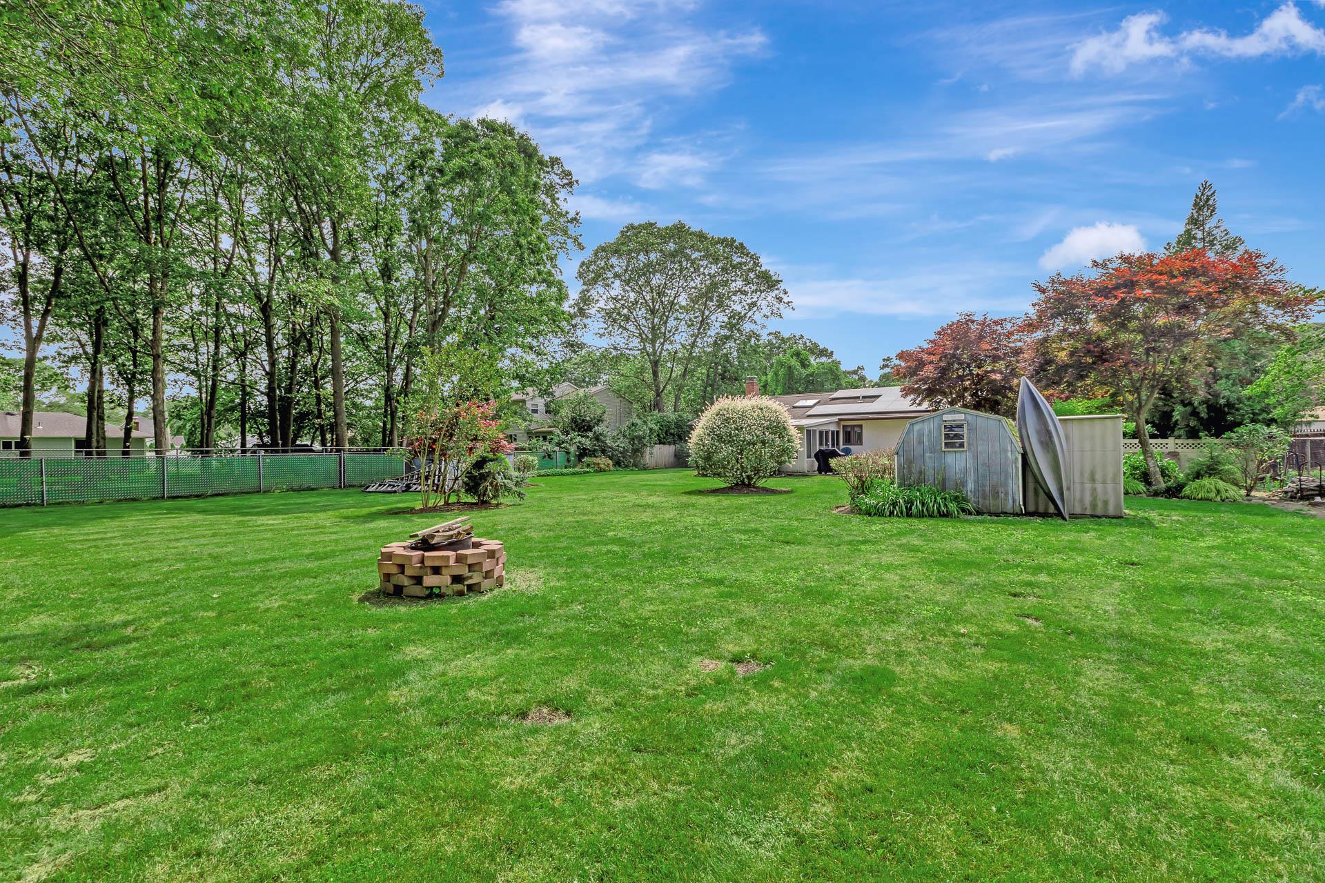 380 Wellwood Drive, Shirley, NY 11967