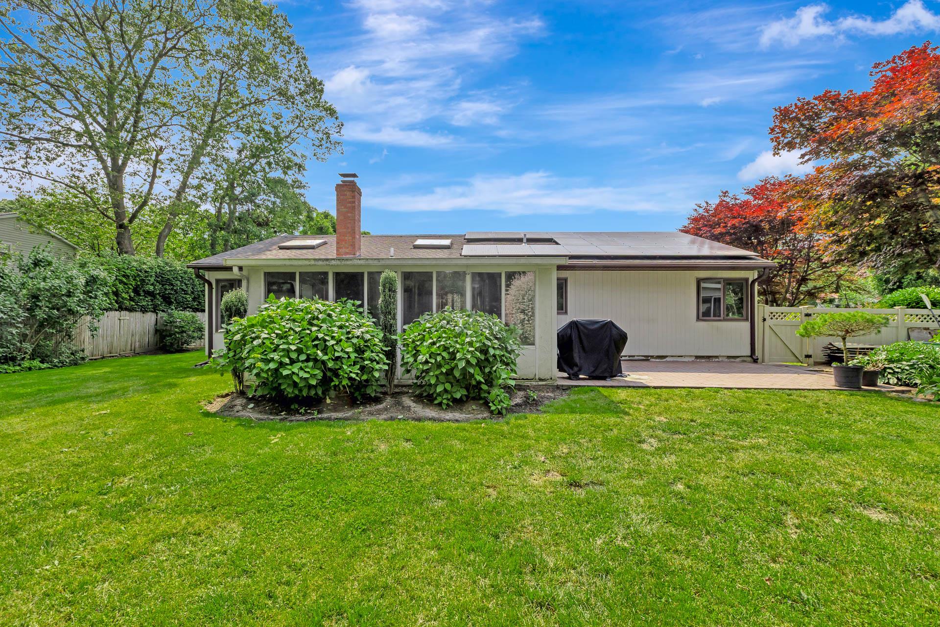 380 Wellwood Drive, Shirley, NY 11967