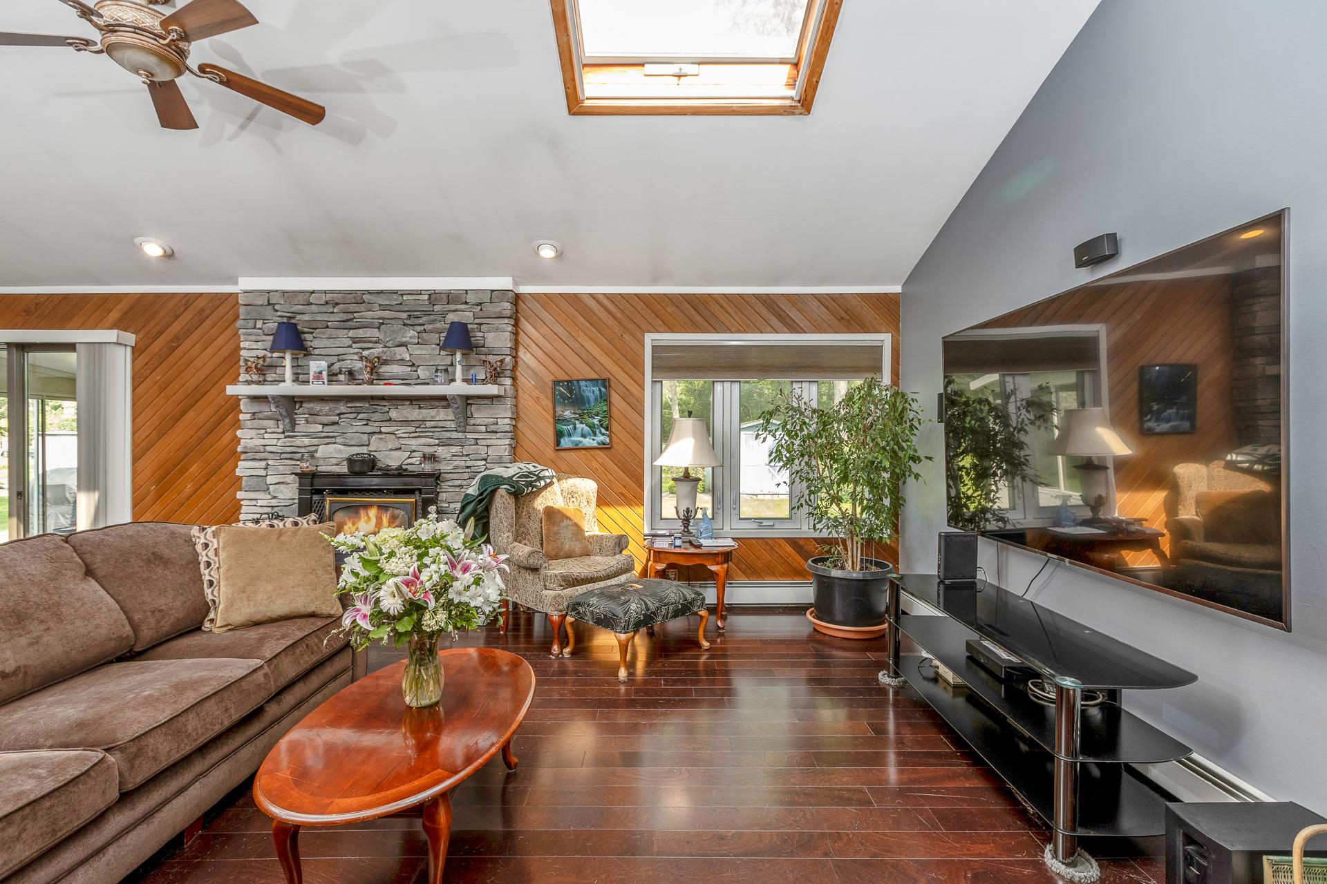 380 Wellwood Drive, Shirley, NY 11967