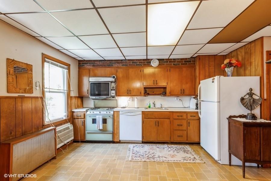 6141 56th Road, Maspeth, NY 11378