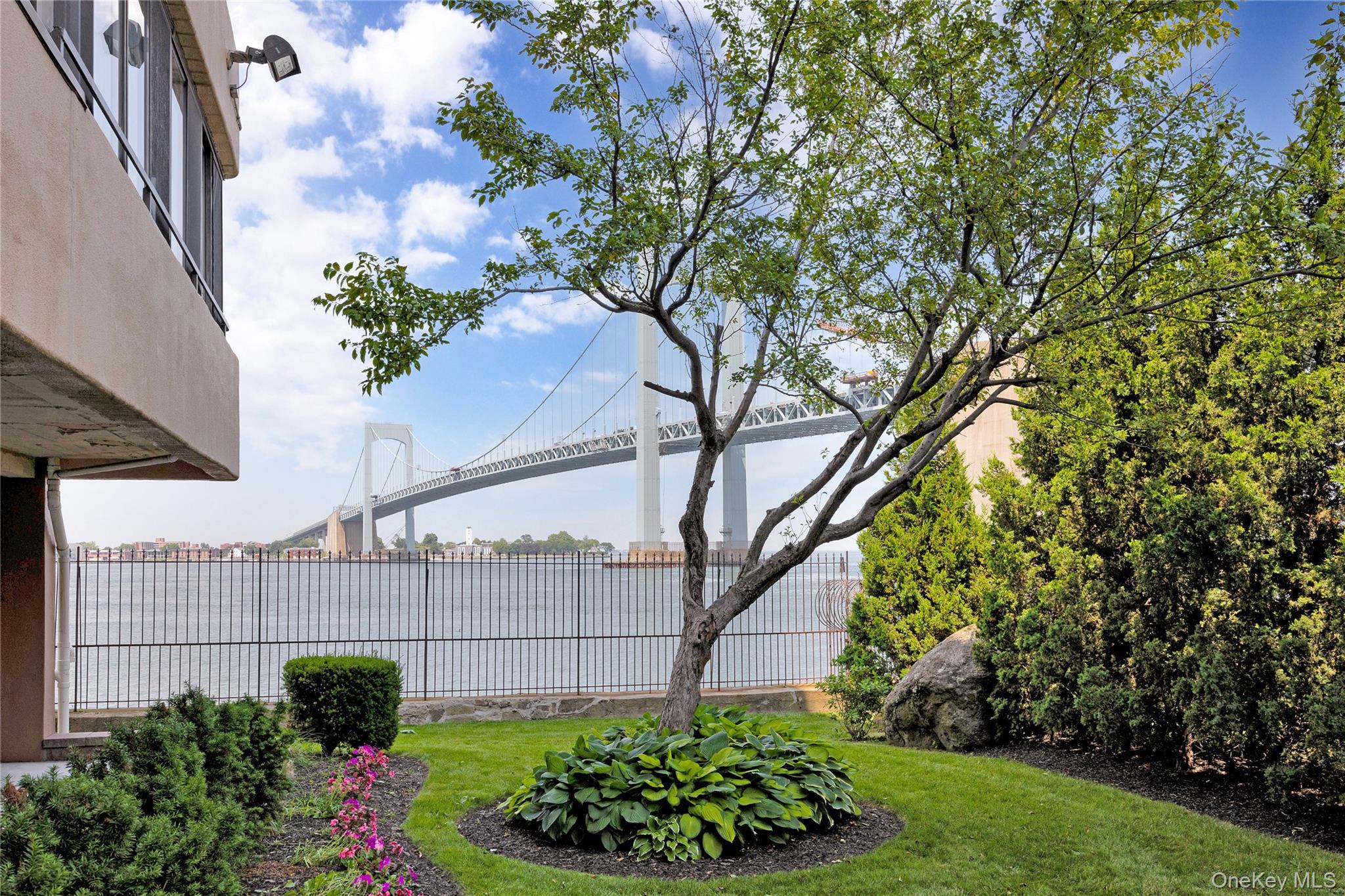 166-41 Powells Cove Boulevard # 6A, Beechhurst, NY 11357