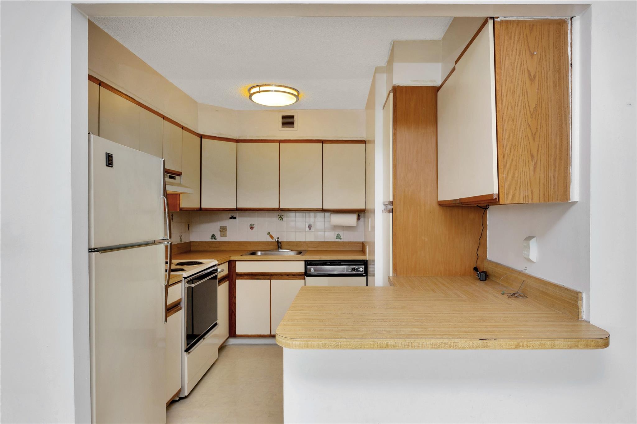166-41 Powells Cove Boulevard # 6A, Beechhurst, NY 11357