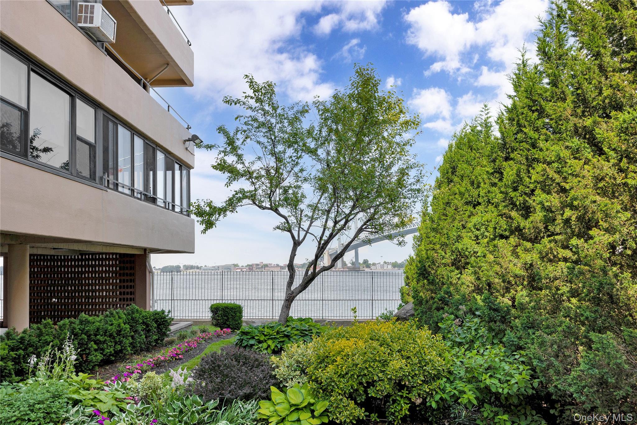 166-41 Powells Cove Boulevard # 6A, Beechhurst, NY 11357