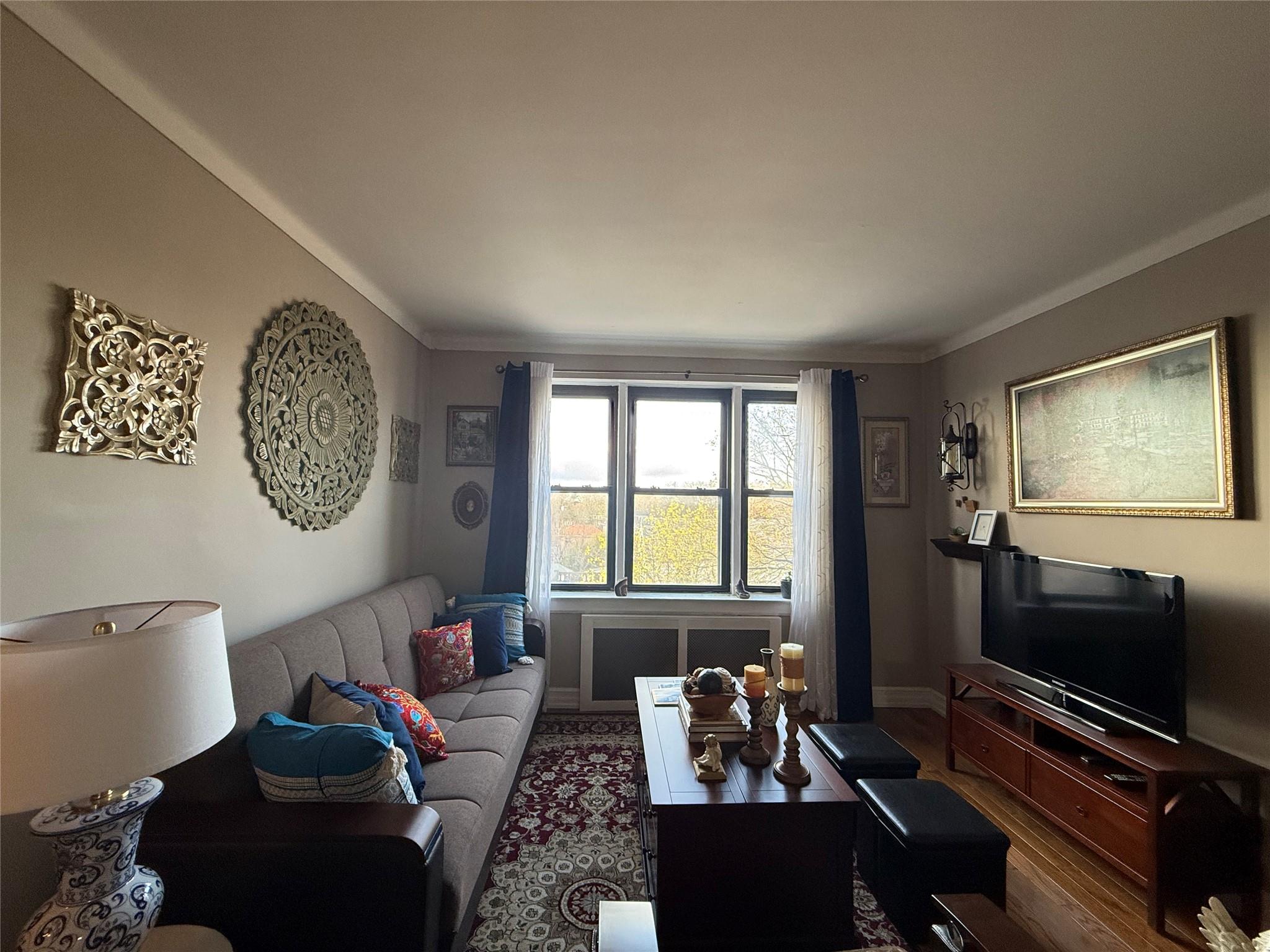 143-50 Hoover Avenue # 302, Briarwood, NY 11435