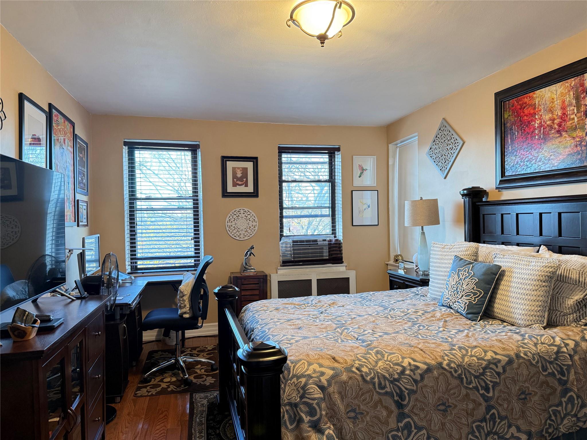 143-50 Hoover Avenue # 302, Briarwood, NY 11435