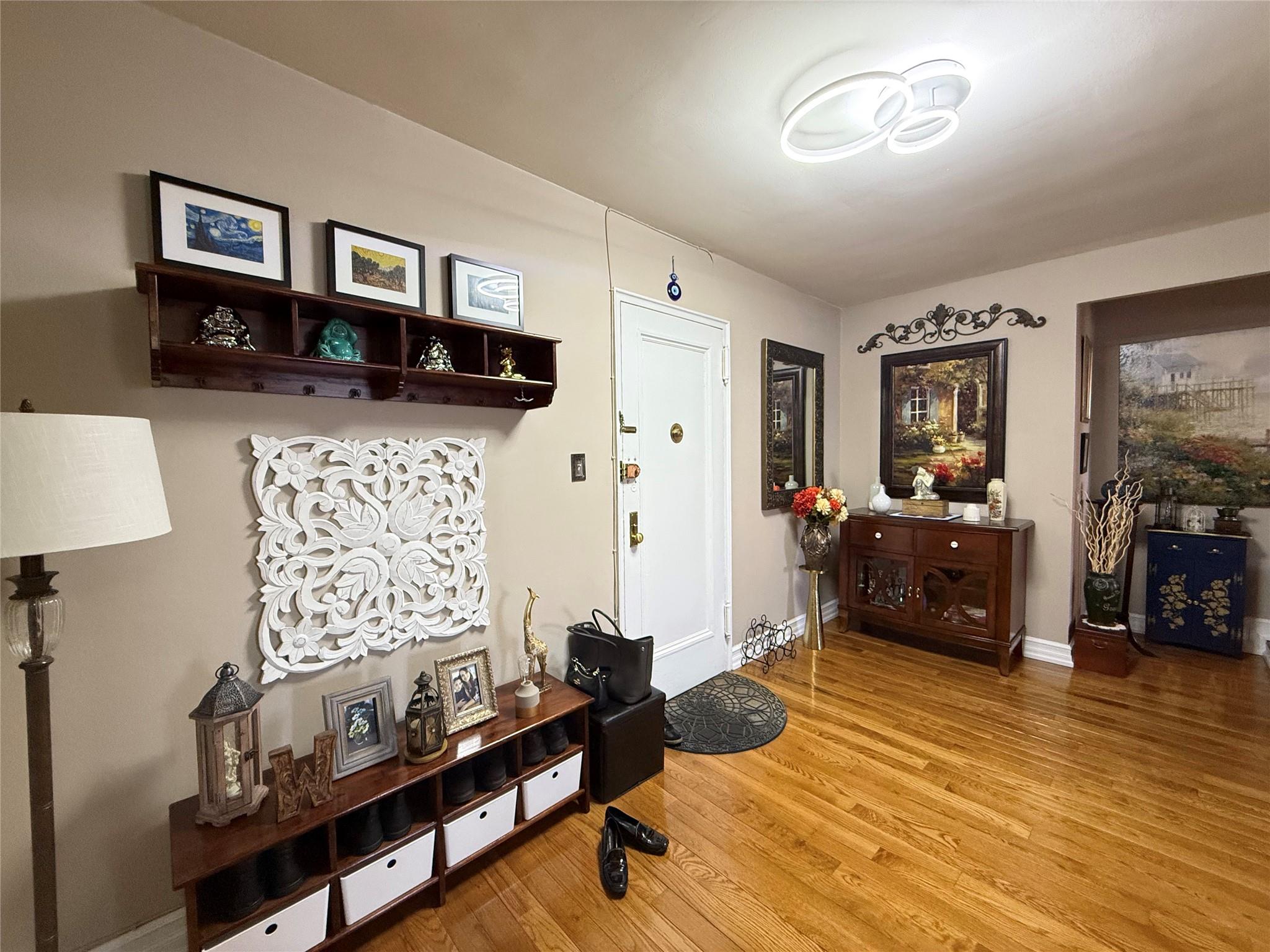 143-50 Hoover Avenue # 302, Briarwood, NY 11435