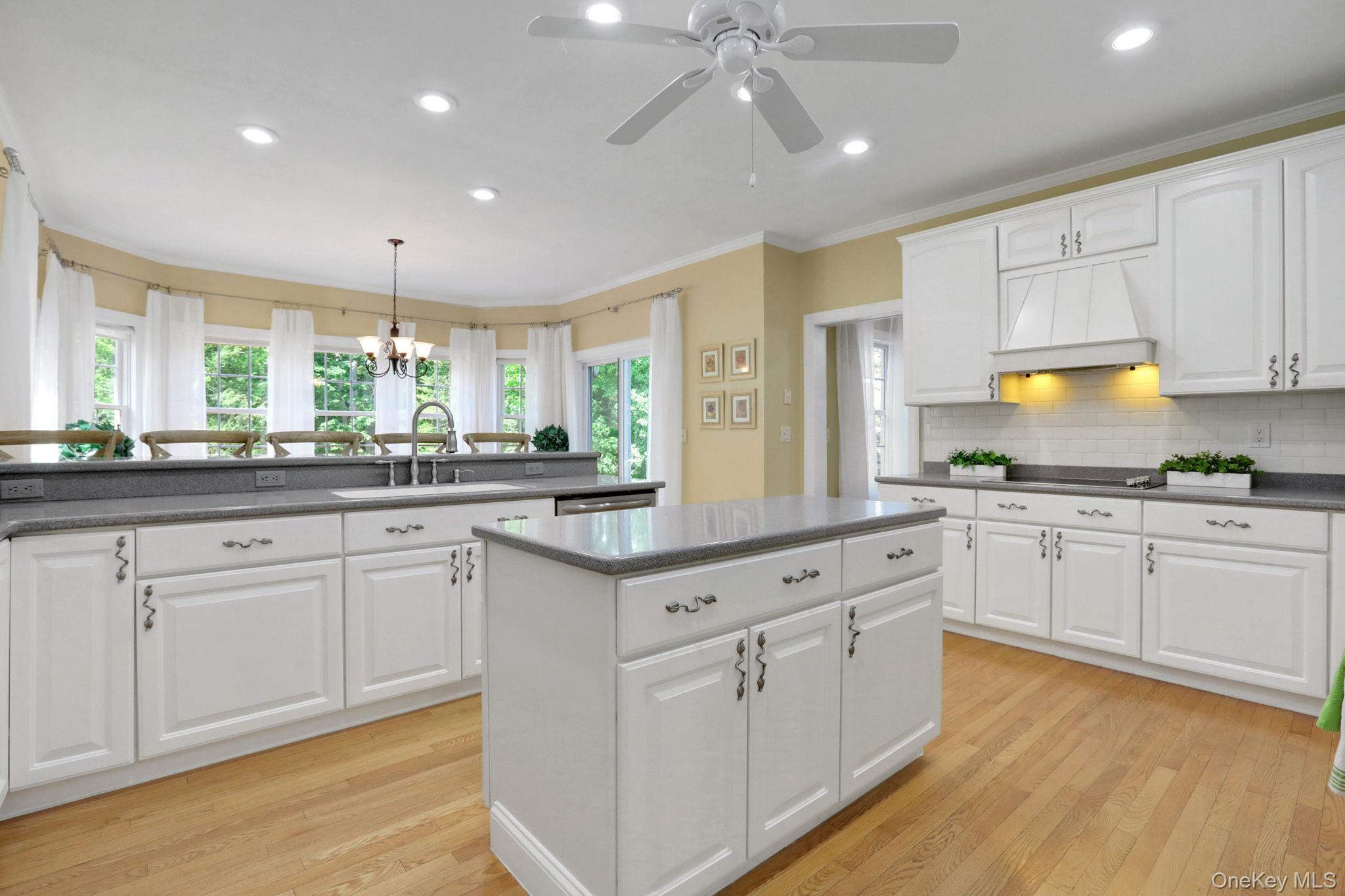 95 Fawn Hill Court, Kingston, NY 12401