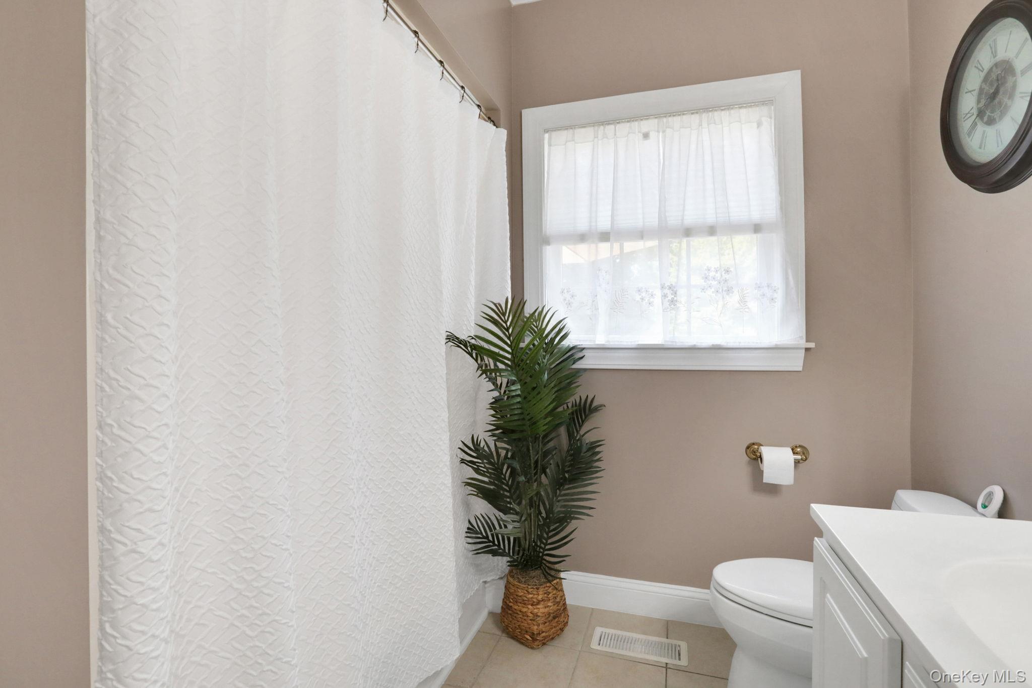 95 Fawn Hill Court, Kingston, NY 12401