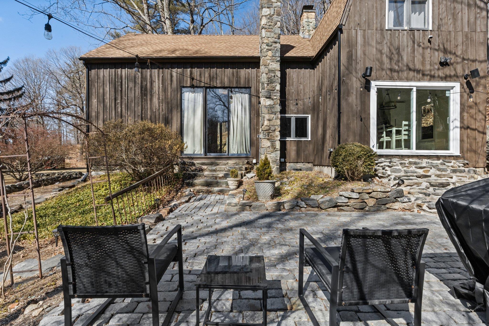 200 Chestnut Ridge (A) Road, Bedford Corners, NY 10549