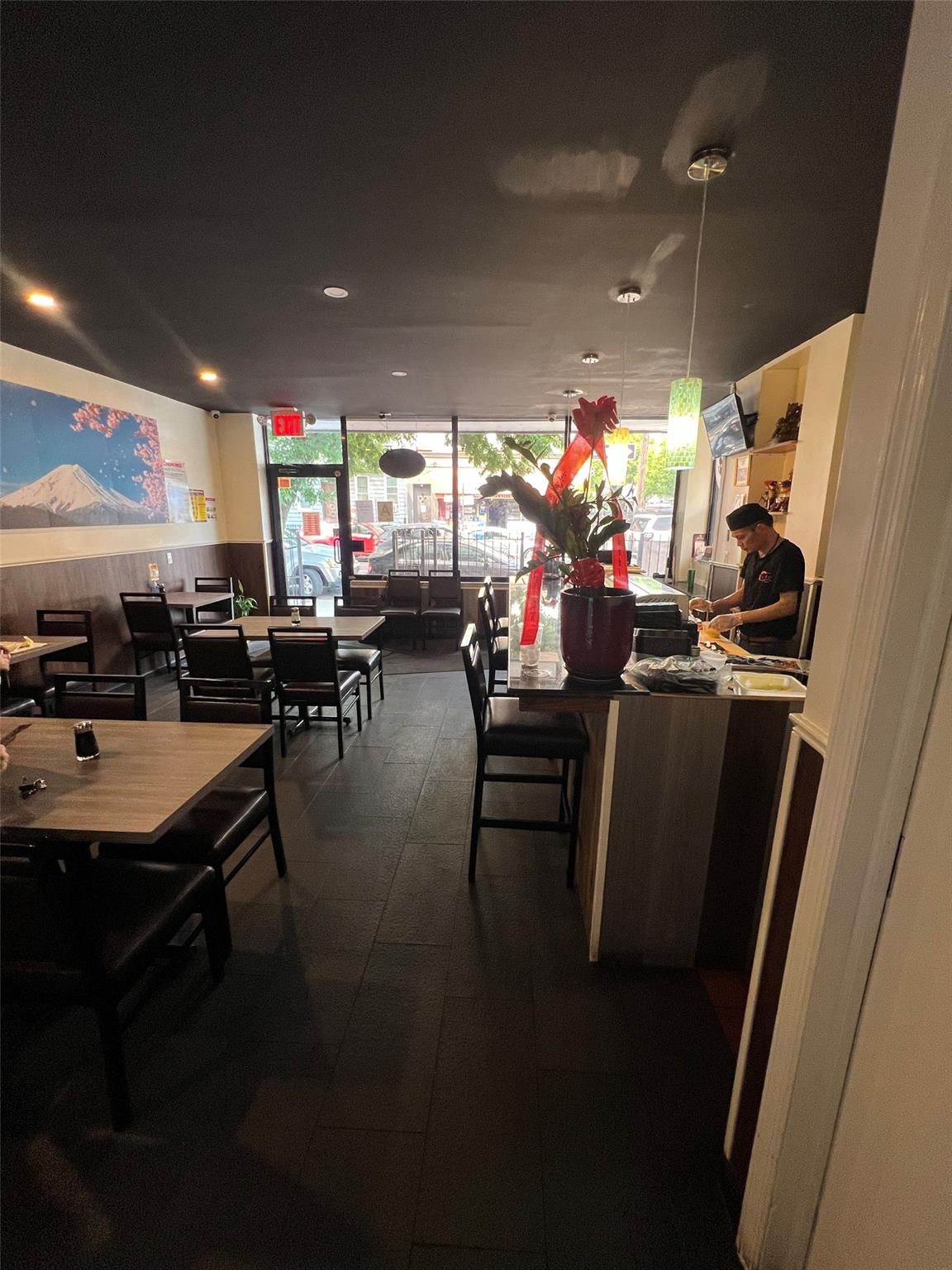 666 Onderdonk Avenue, Flushing, NY 11385