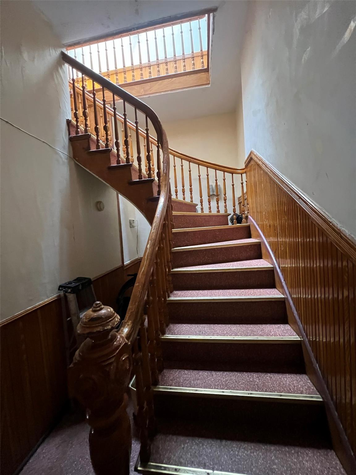 666 Onderdonk Avenue, Flushing, NY 11385