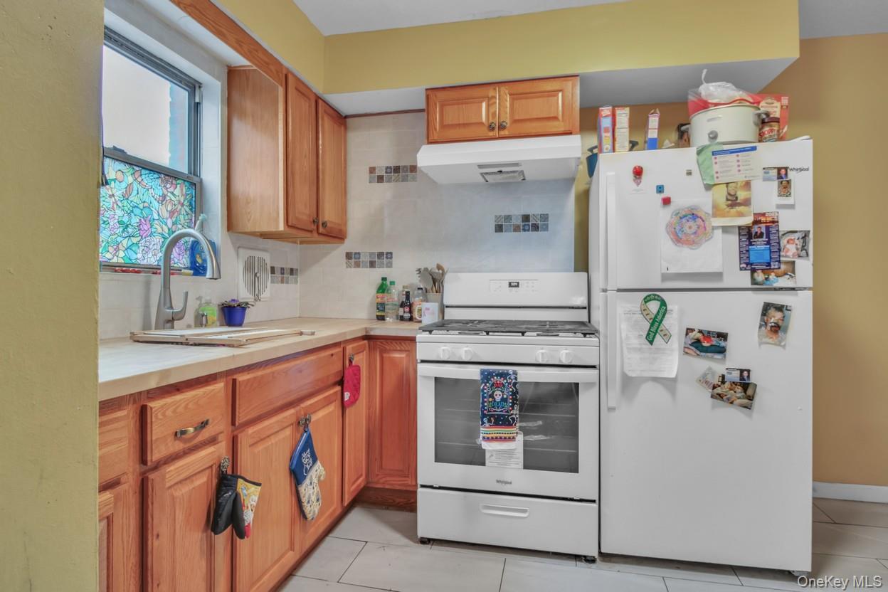 17911 Eveleth Road, Jamaica, NY 11434