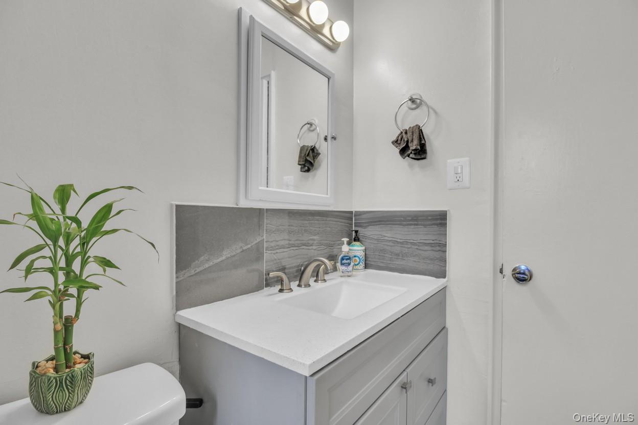 17911 Eveleth Road, Jamaica, NY 11434