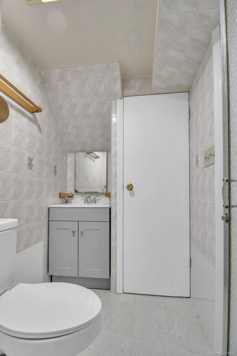 17911 Eveleth Road, Jamaica, NY 11434