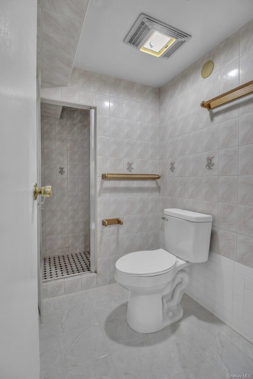 17911 Eveleth Road, Jamaica, NY 11434