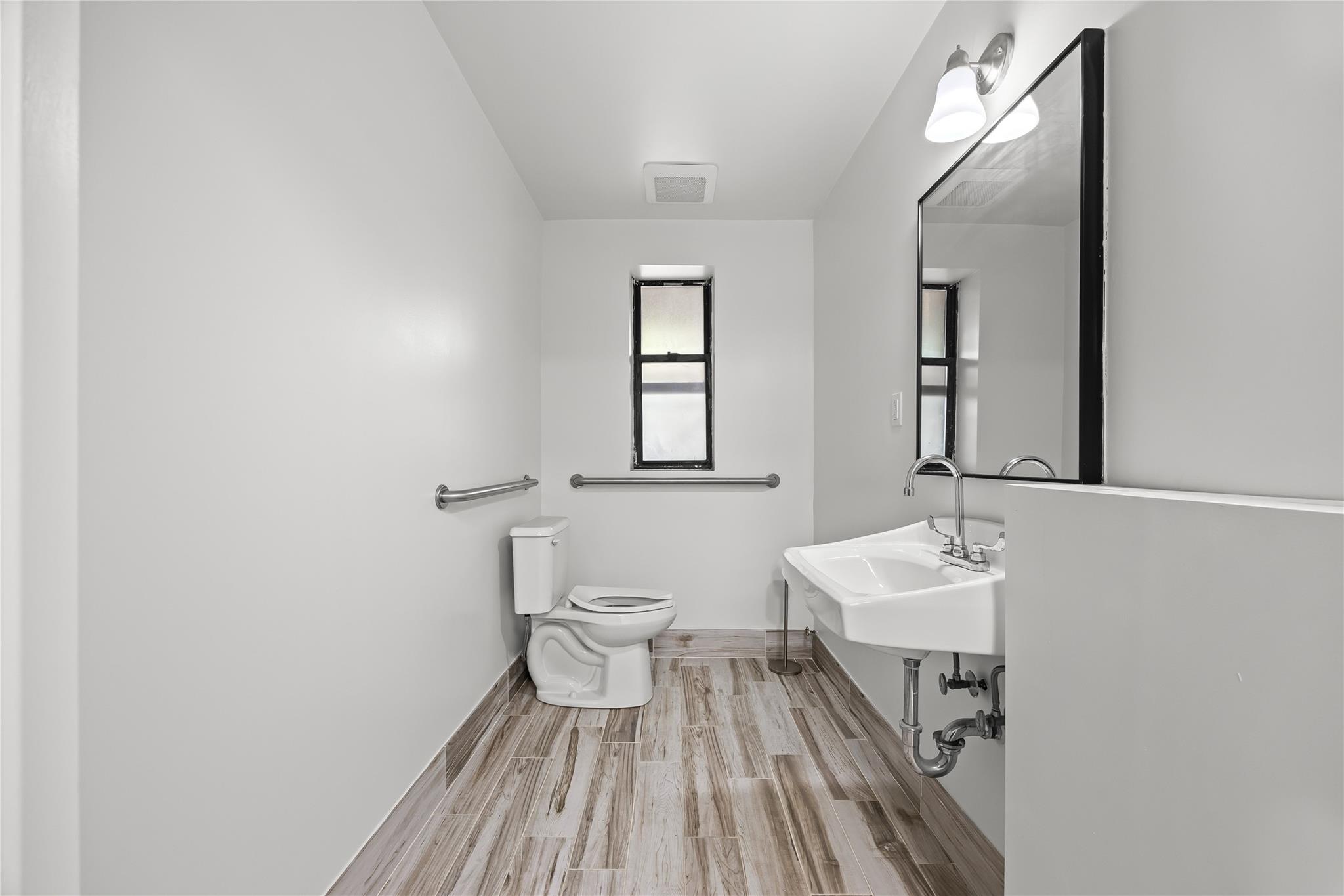 148-09 Northern Boulevard # 1K, Flushing, NY 11354