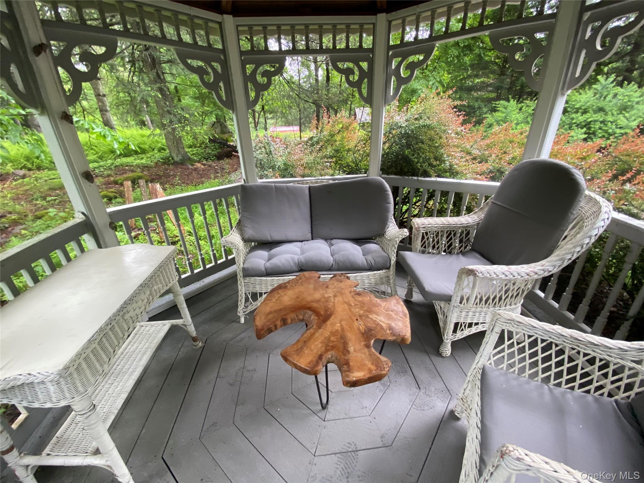 47 E Catskill Trail, Smallwood, NY 12778