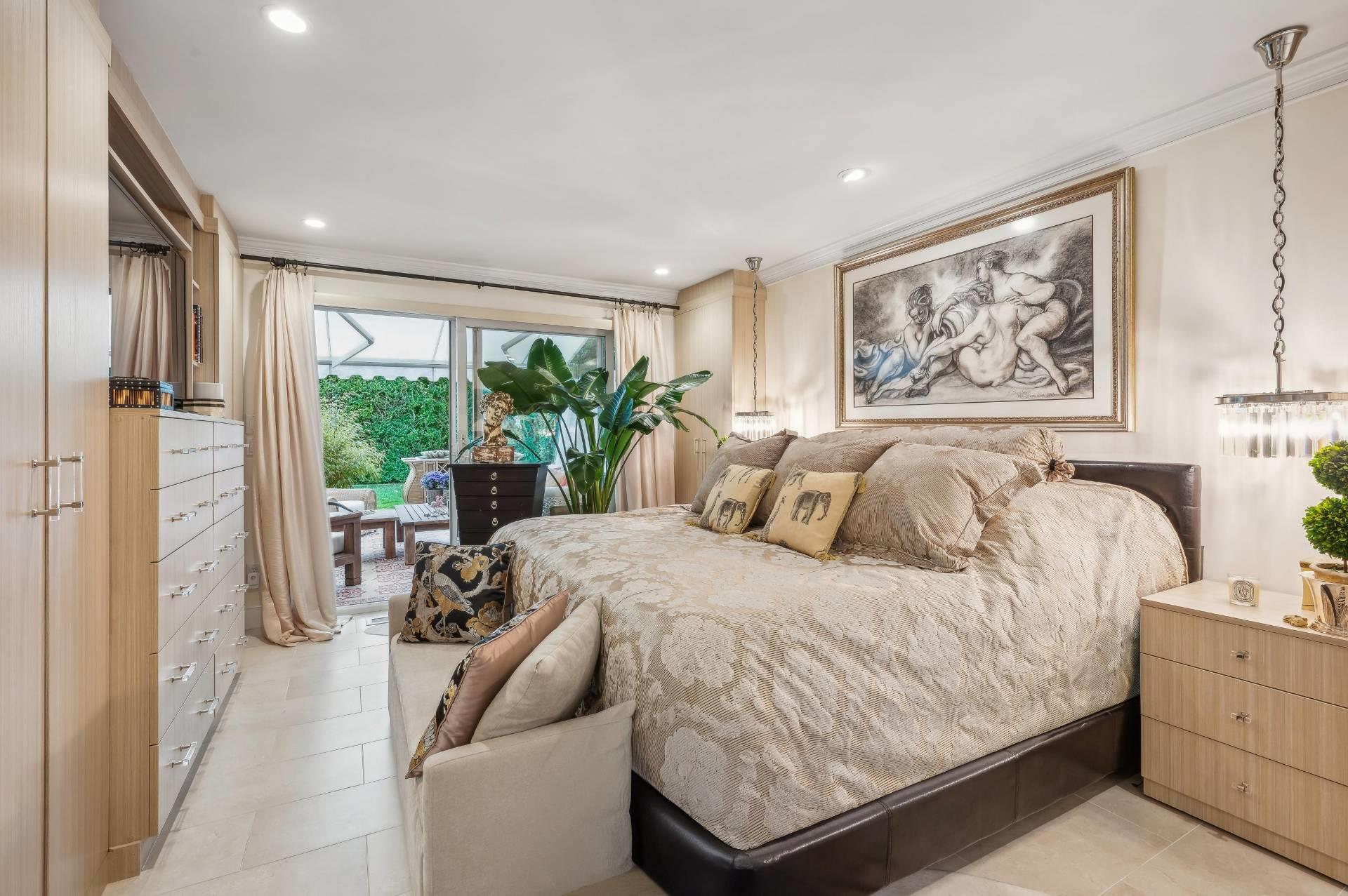 545 Hampton Road # 16, Southampton, NY 11968