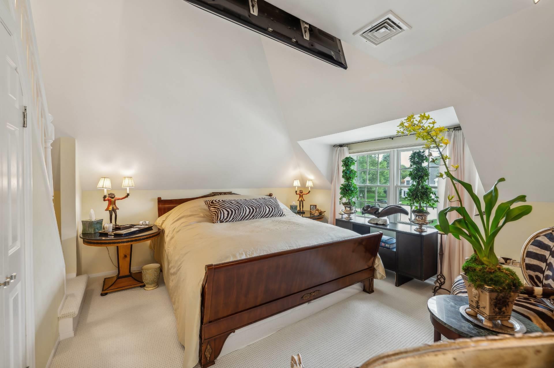 545 Hampton Road # 16, Southampton, NY 11968