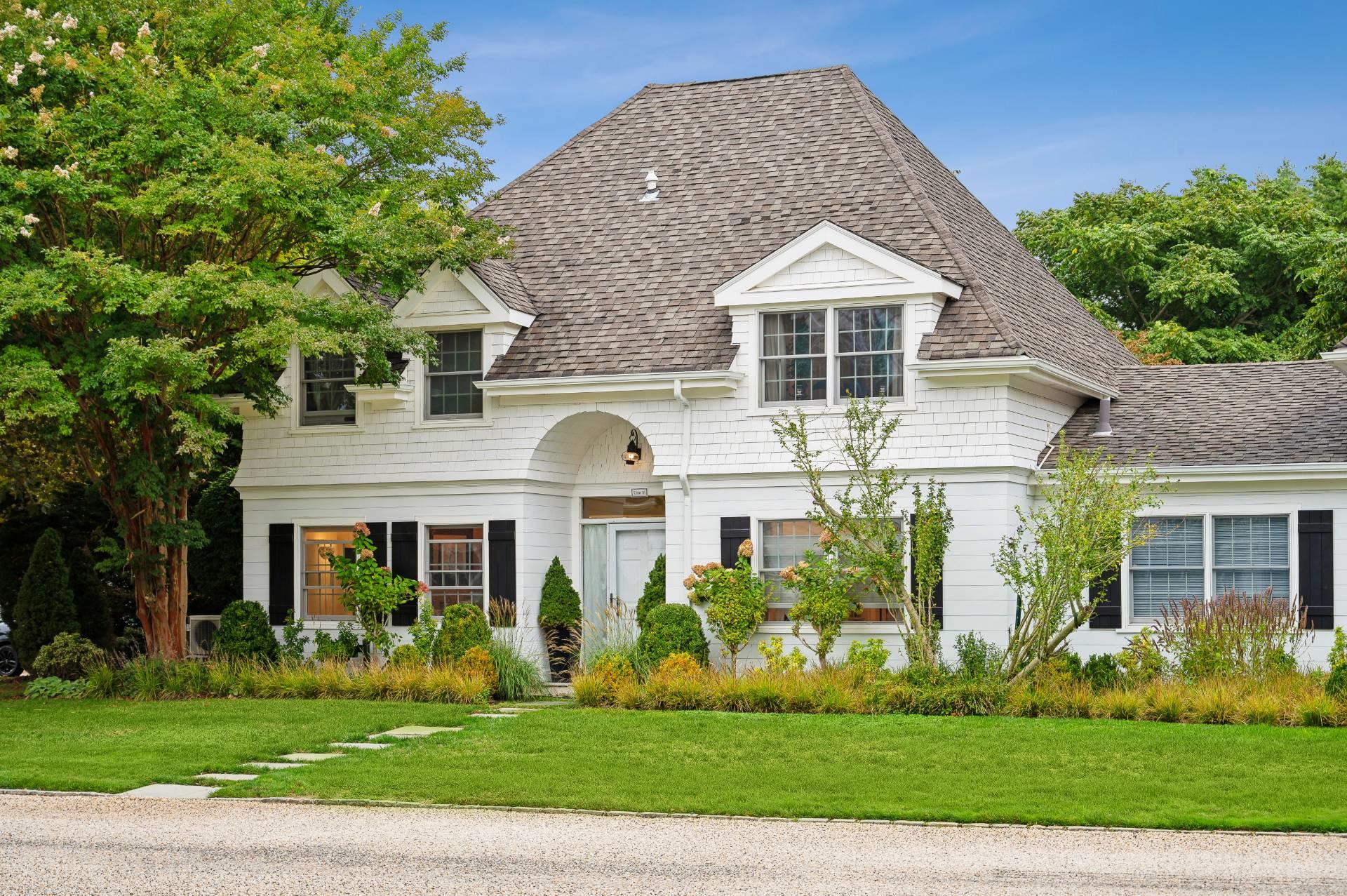 545 Hampton Road # 16, Southampton, NY 11968