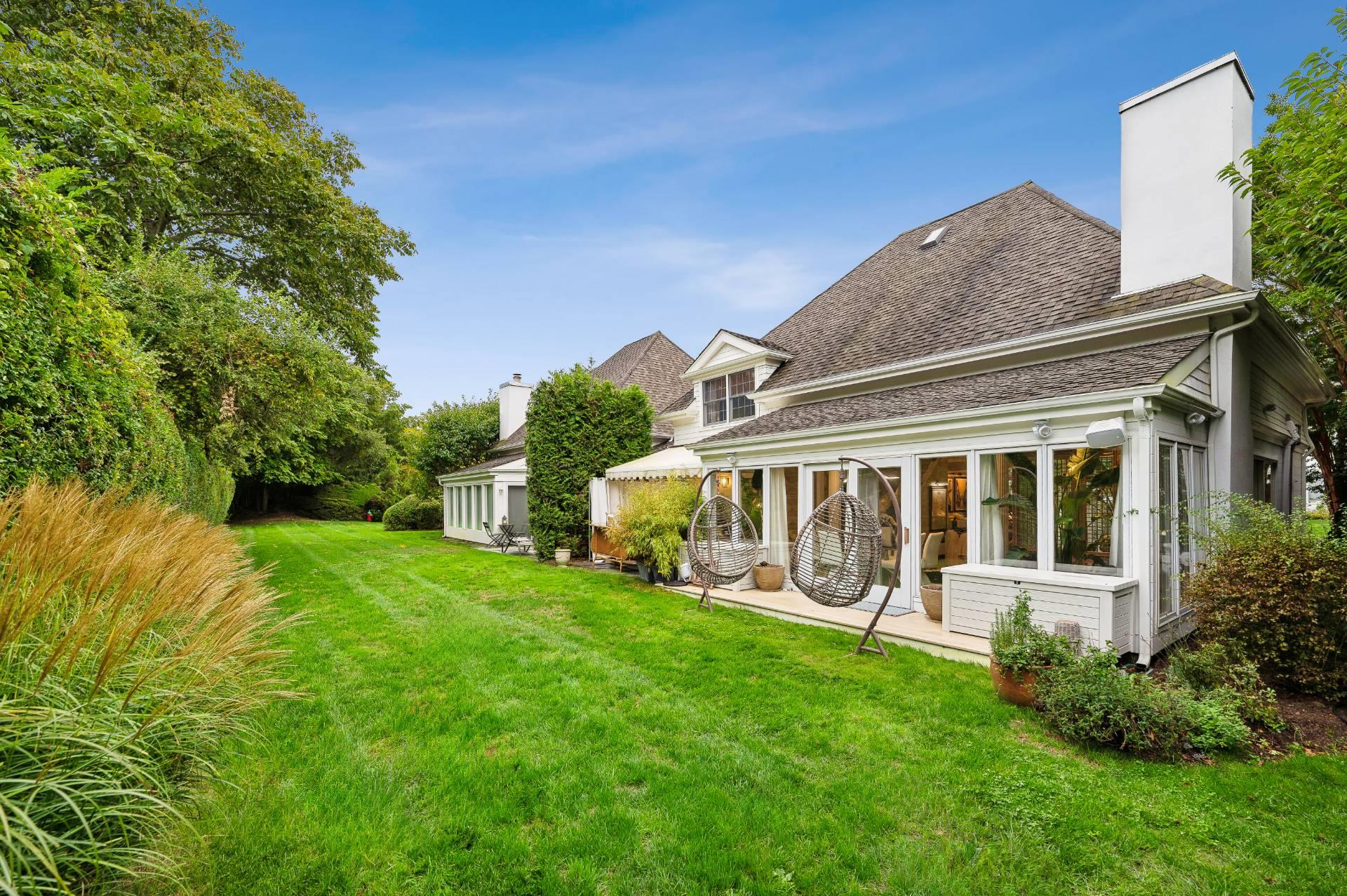 545 Hampton Road # 16, Southampton, NY 11968