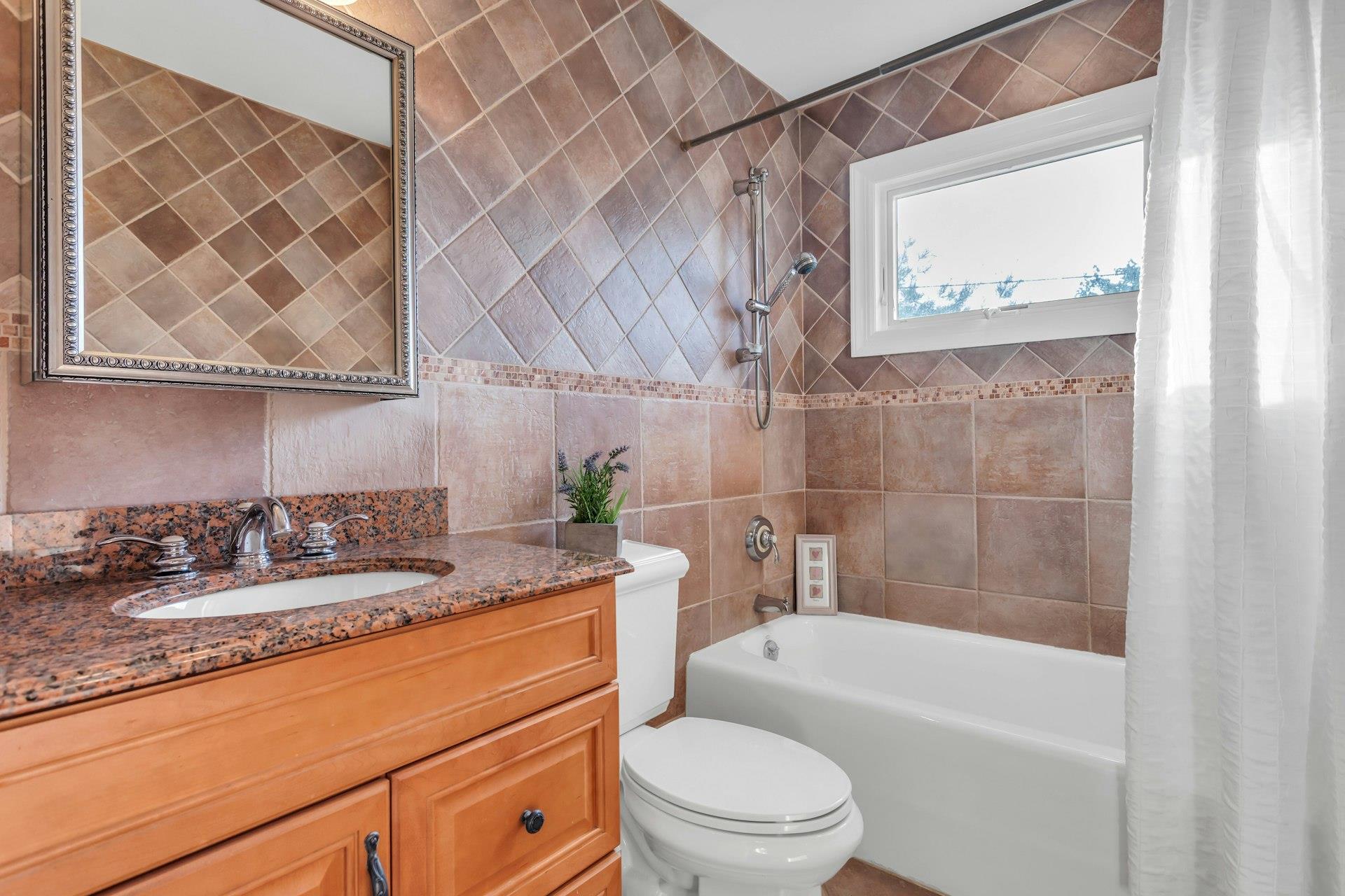 234 S Pershing Avenue, Bethpage, NY 11714