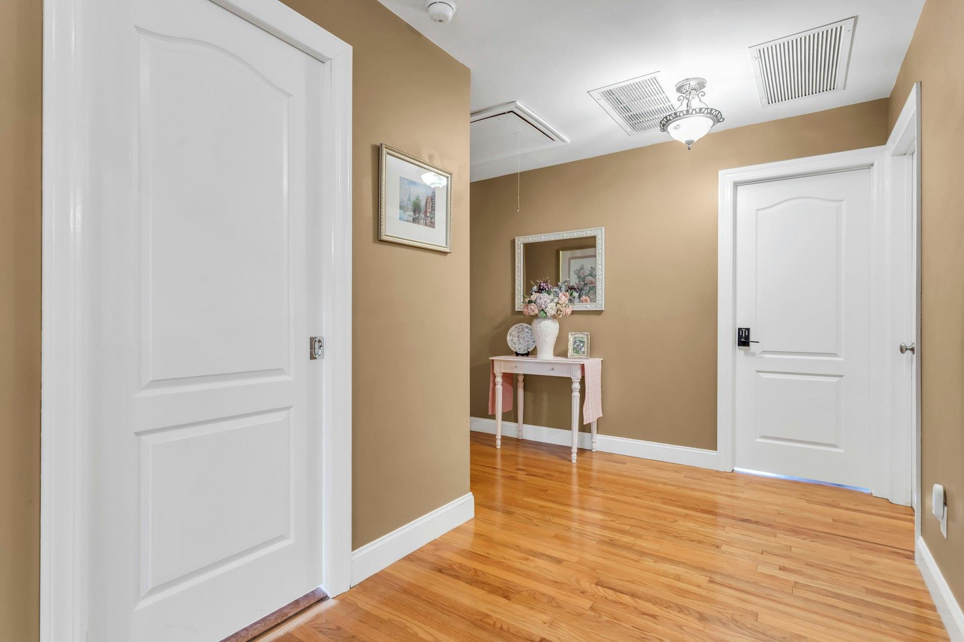 234 S Pershing Avenue, Bethpage, NY 11714