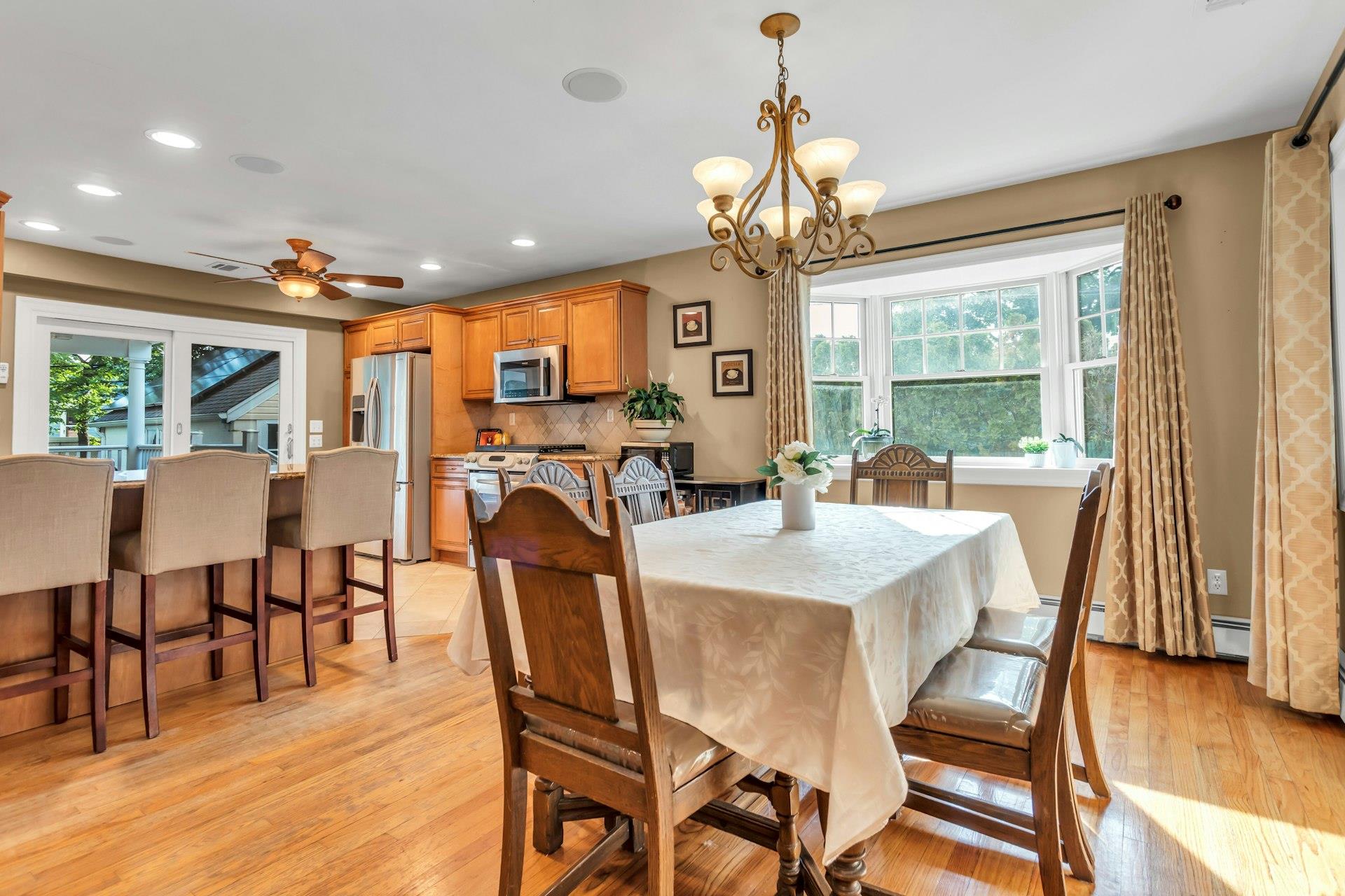 234 S Pershing Avenue, Bethpage, NY 11714