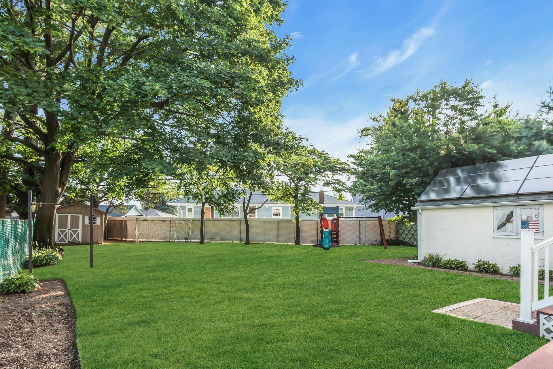 234 S Pershing Avenue, Bethpage, NY 11714