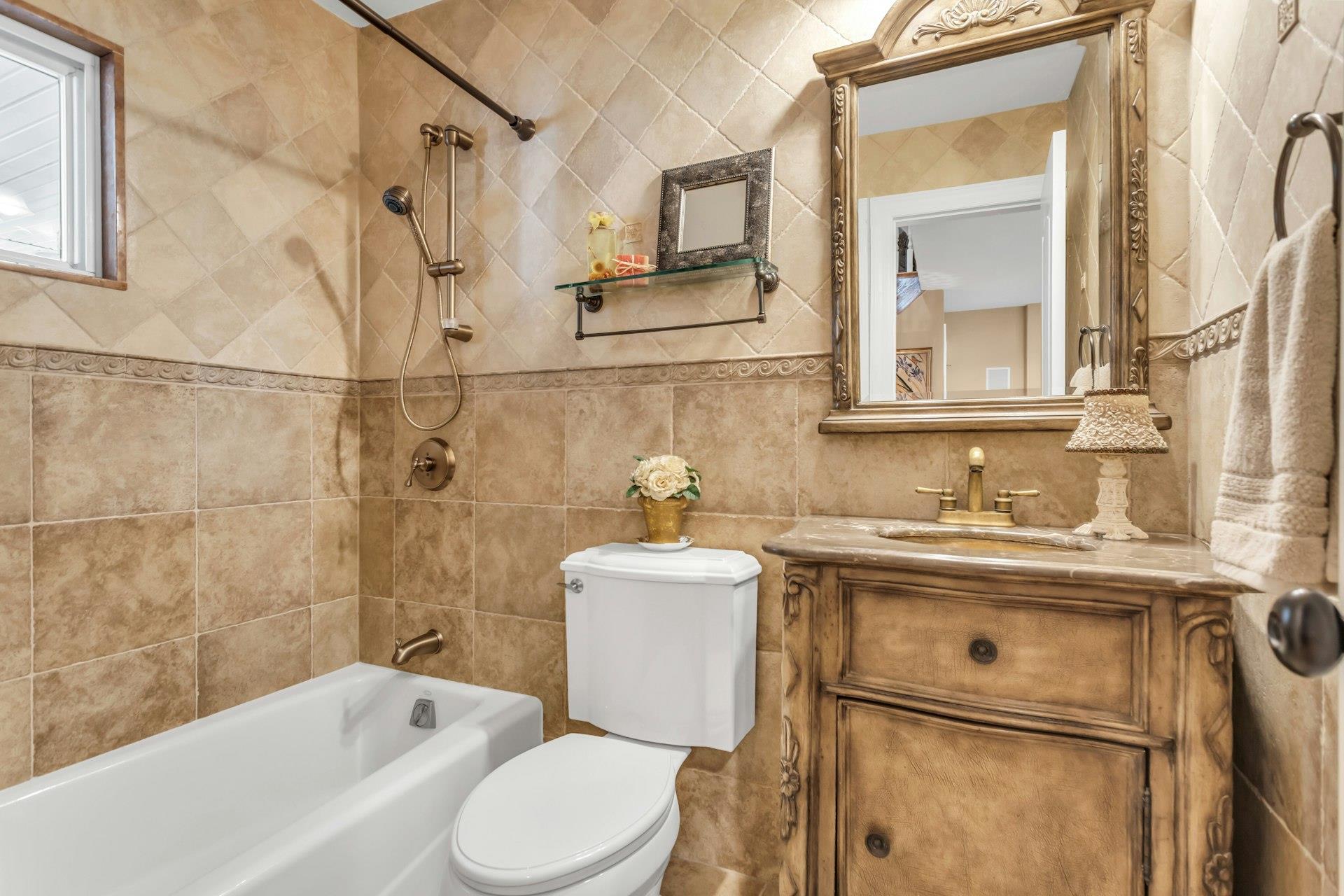 234 S Pershing Avenue, Bethpage, NY 11714