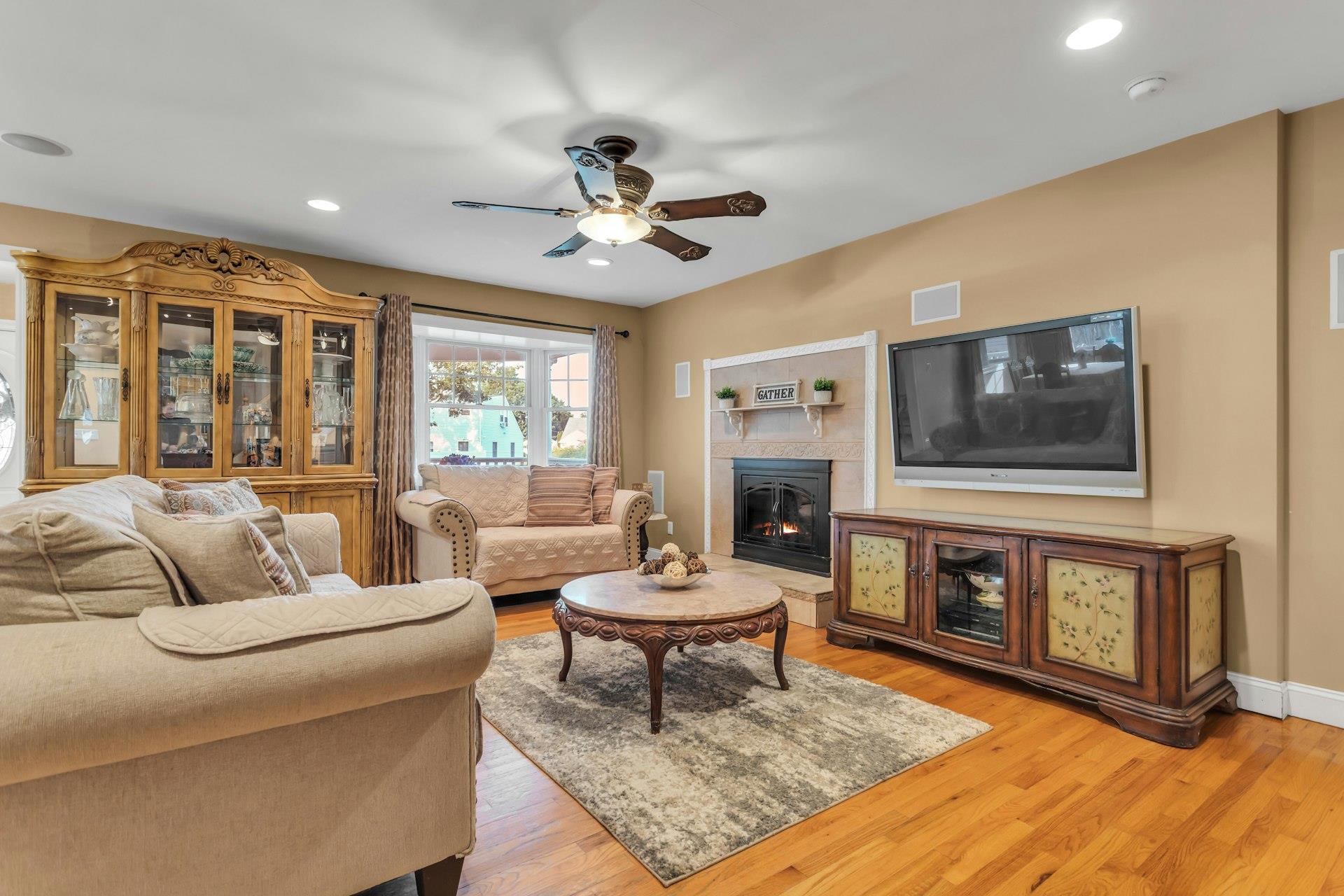 234 S Pershing Avenue, Bethpage, NY 11714