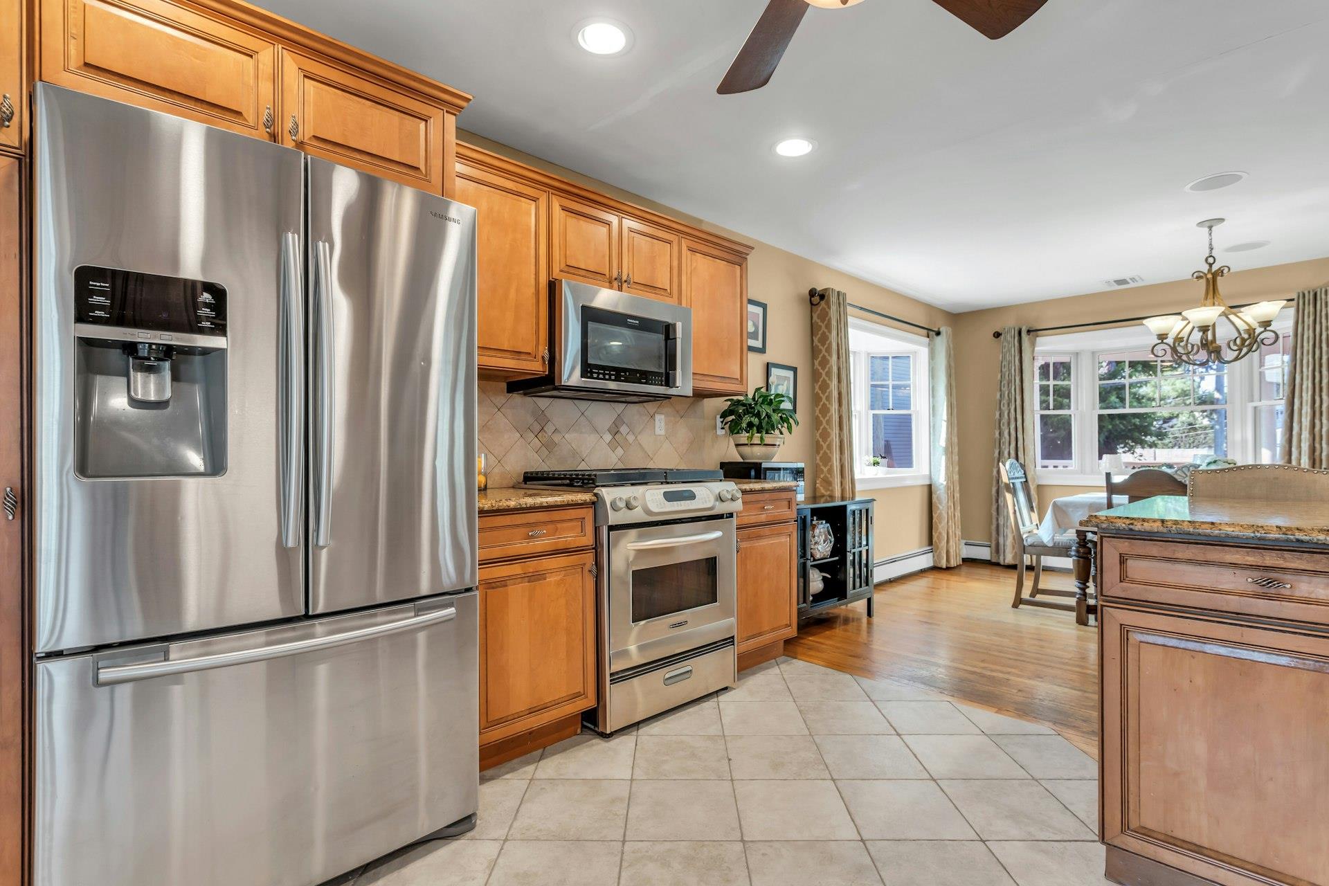 234 S Pershing Avenue, Bethpage, NY 11714