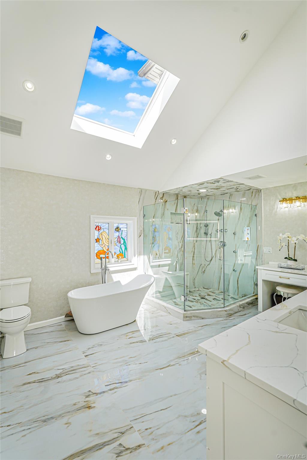 30 AVIVA Court, Staten Island, NY 10307