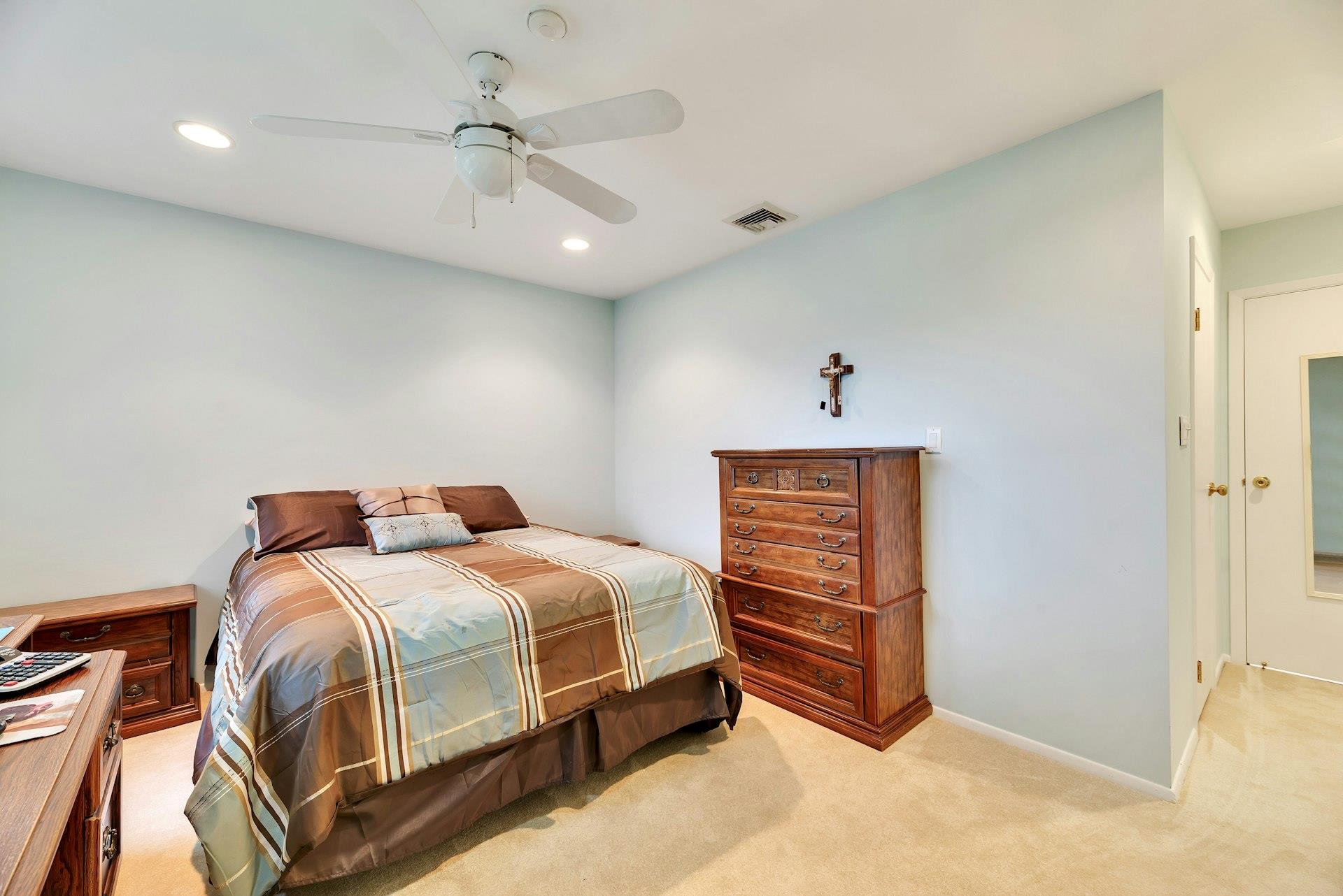 279 Dockside Court, Moriches, NY 11955