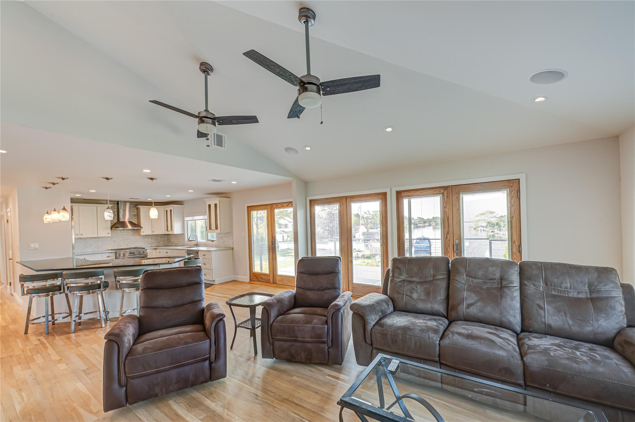 714 Montauk, West Islip, NY 11795