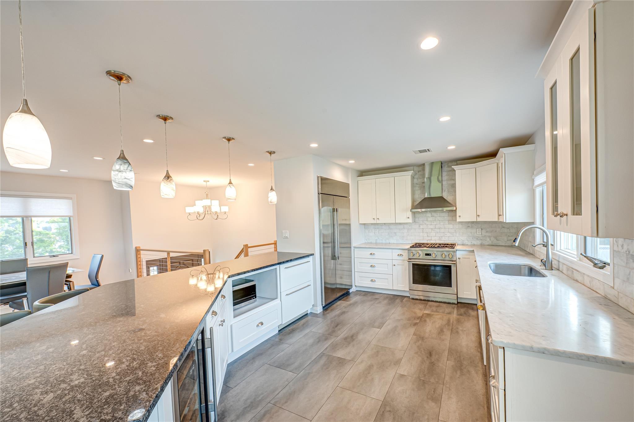 714 Montauk, West Islip, NY 11795