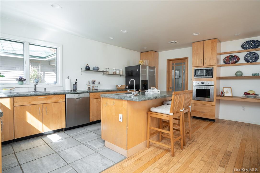 15 Cox Drive, Warwick, NY 10950