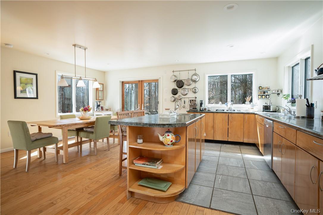 15 Cox Drive, Warwick, NY 10950