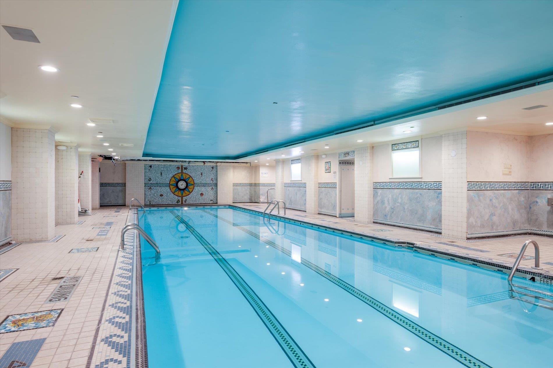 70 Short Way, Roslyn Heights, NY 11577