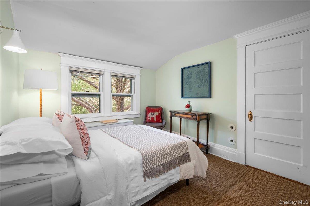 120 Cliff Avenue, Pelham, NY 10803